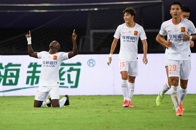 北控队宣布与廖三宁续约5年 与李玮颢续约3年