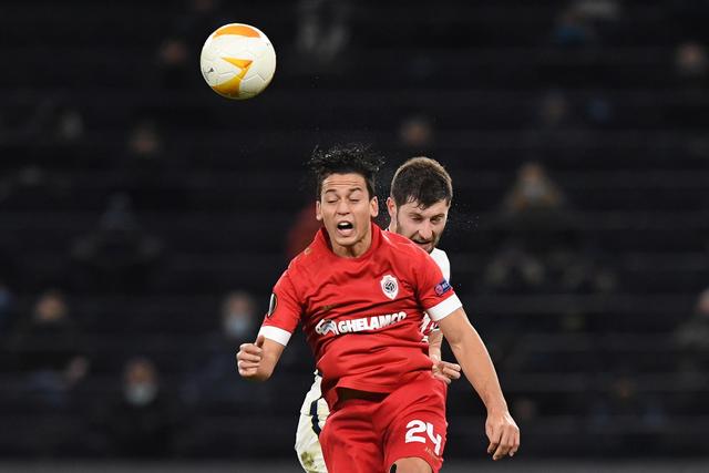 这工资拿得太舒服了！什琴斯尼加盟巴萨后仍未出场